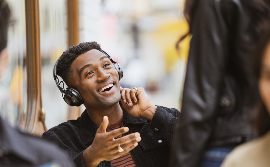 JBL Club 700BT Wireless on ear headphones