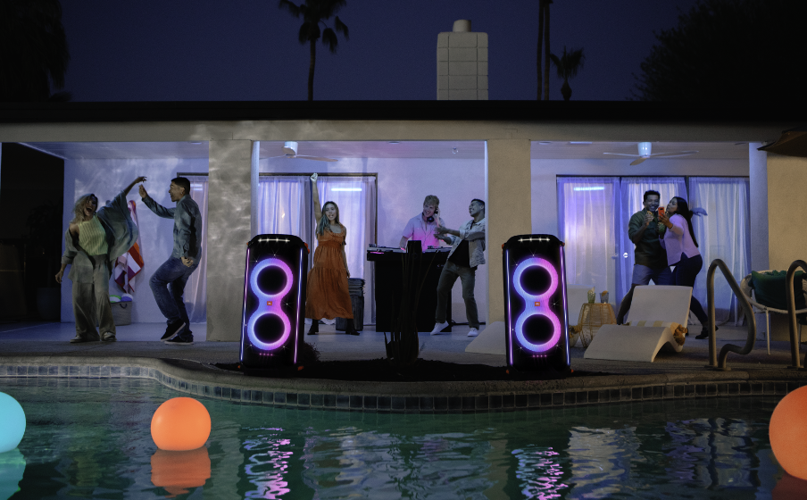 JBL® PartyBox 710 and PartyBox 110 light up the party - JBL (news)