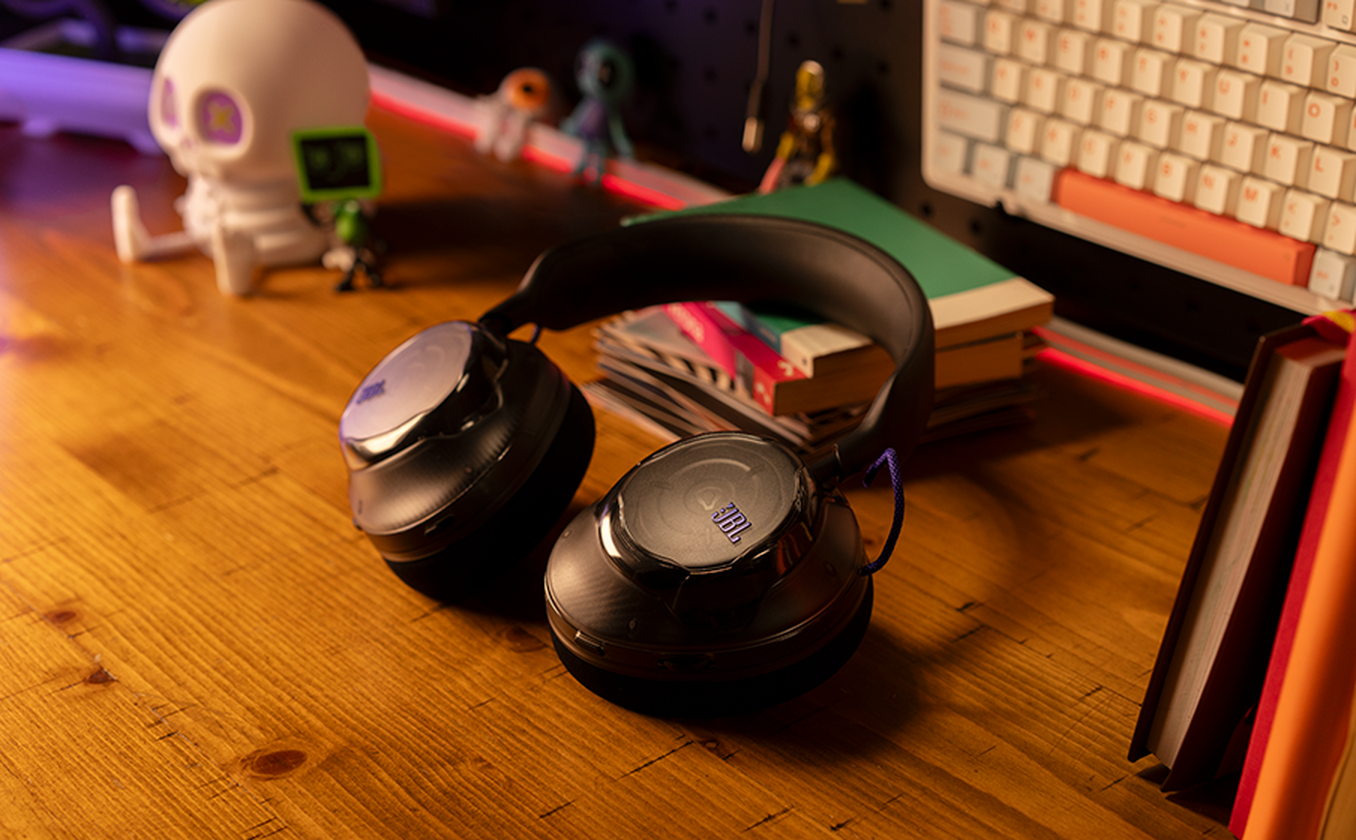 JBL Quantum 520X 50mm carbon dynamic drivers for immersive JBL Quantum Sound - Image