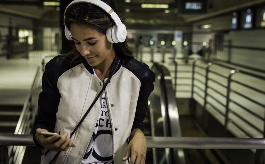 JBL Everest Elite 300 | noise-cancelling Bluetooth Headphones