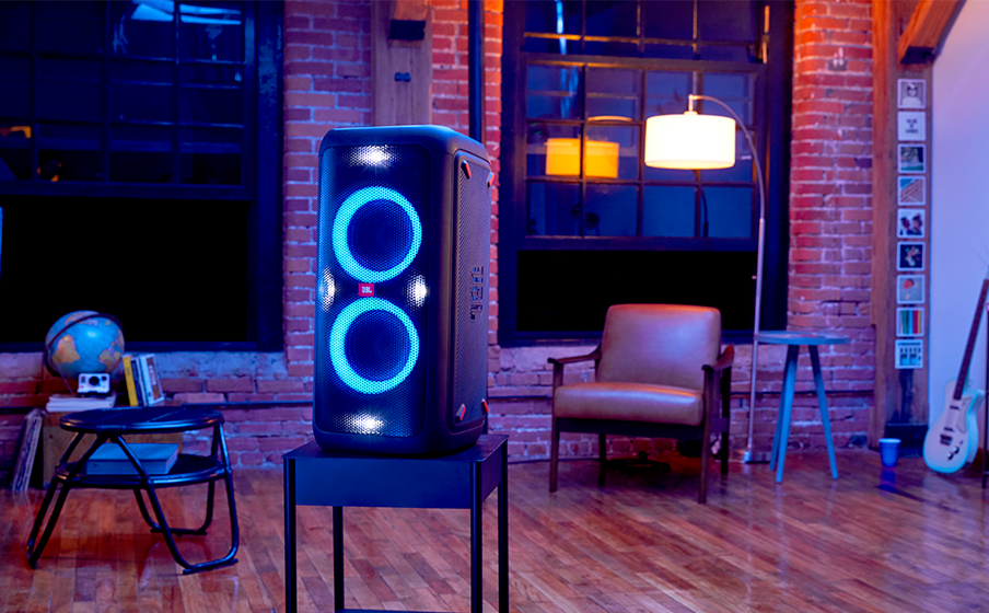 episodio espejo de puerta directorio JBL PartyBox 300 | Battery-powered portable Bluetooth party speaker with  light effects