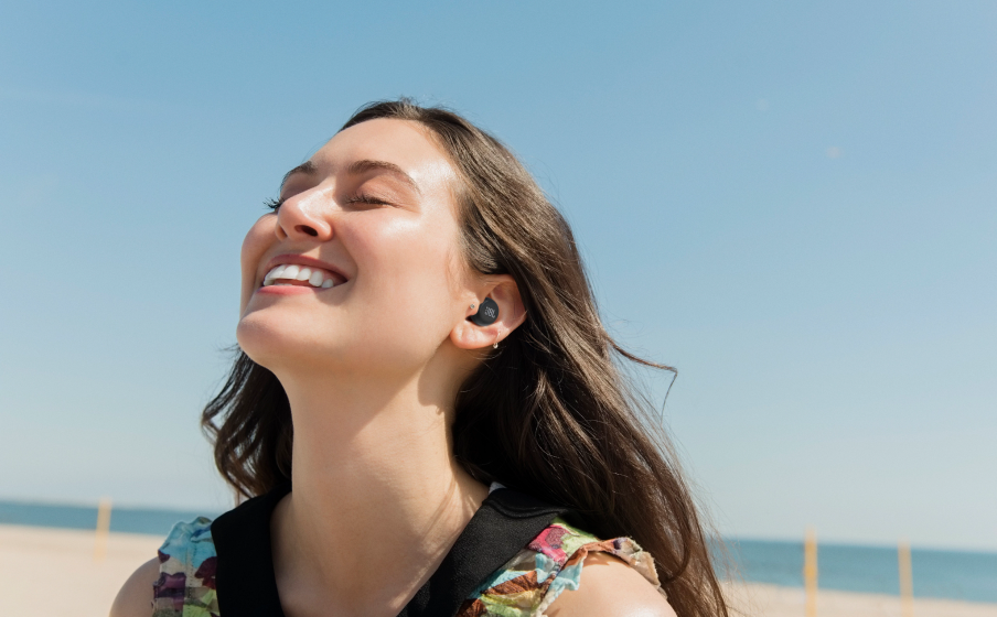 JBL Live Free NC+ TWS Bluetooth Earbuds, True Wireless, Active Noise Cancelling, IPX7 Water Resistant, Charging Case, Blue 11 JBL Live Free NC+ TWS JBL Signature Sound - Image
