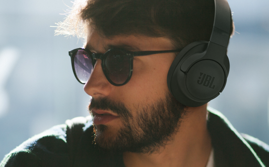 Jbl hot sale live 700