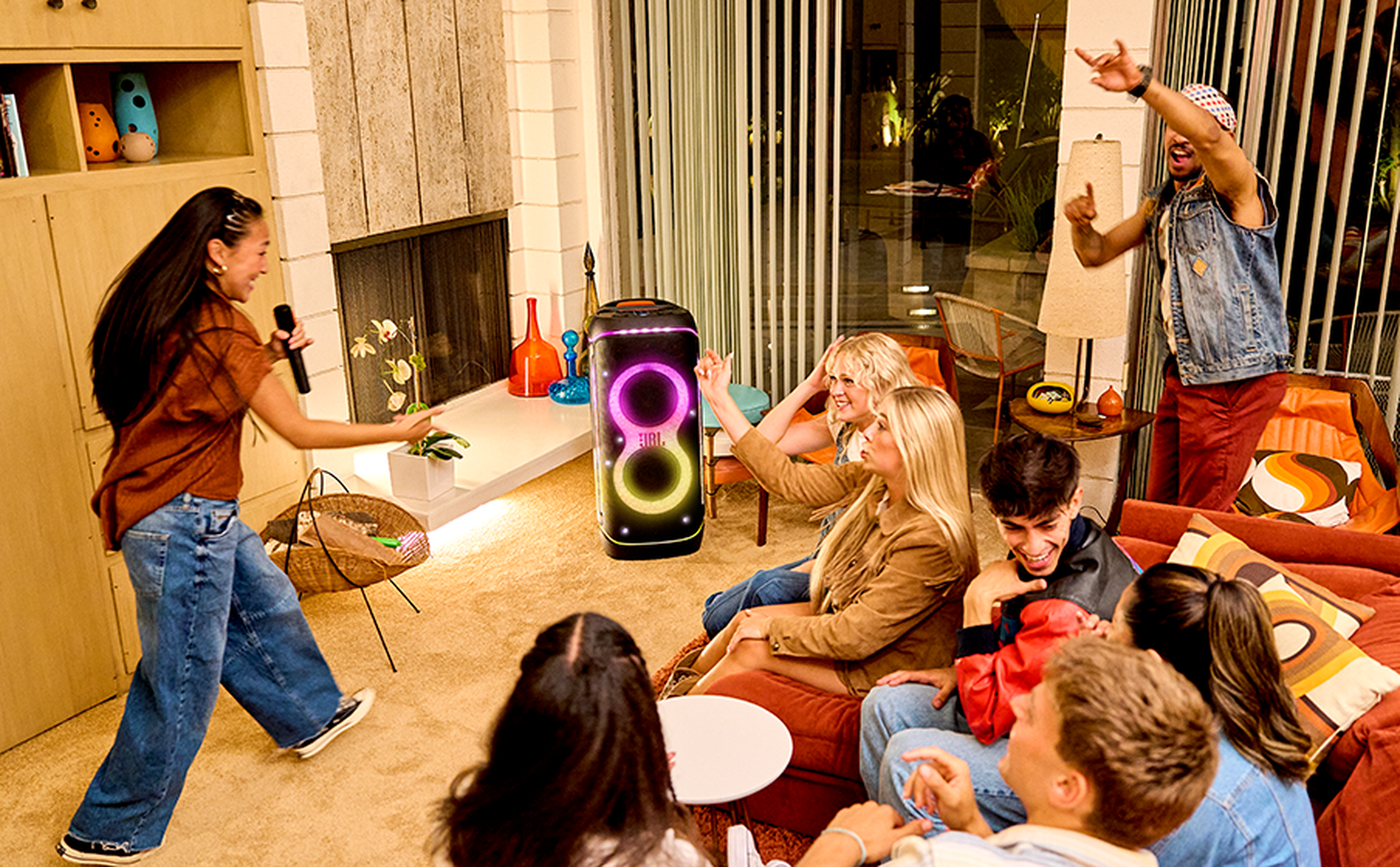 Futuristički svjetlosni show