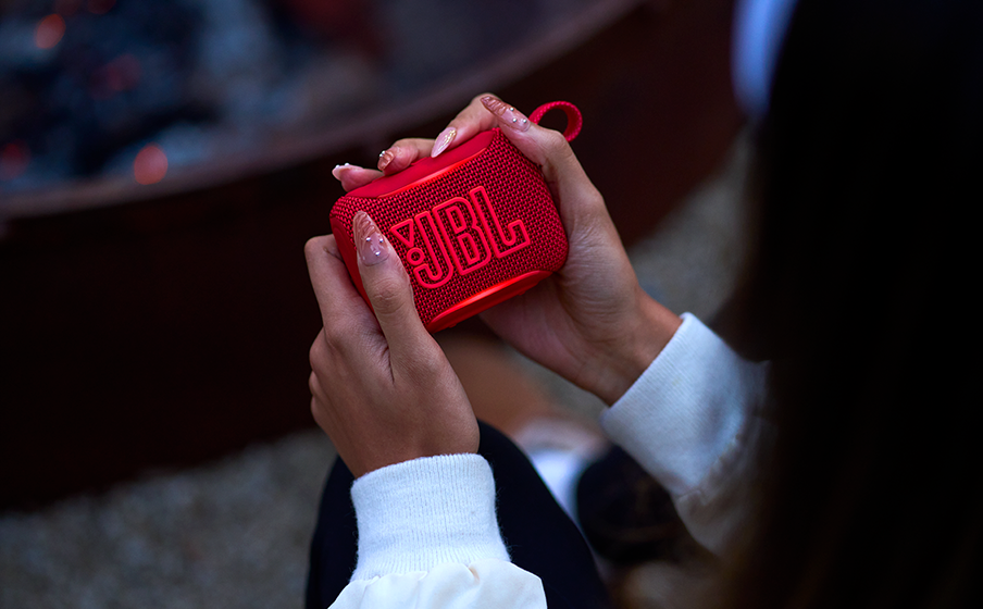 JBL Go 5 Mood-boosting ambient edge lighting - Image