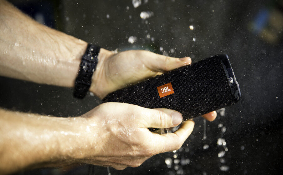 JBL Flip 4 Special Edition | A full-featured waterproof