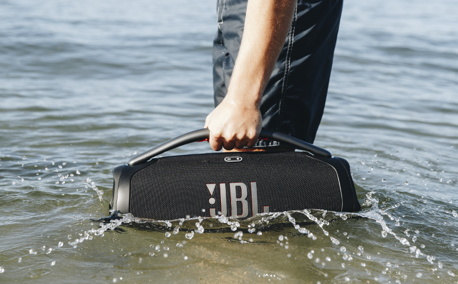 Jbl boombox cheap bt speaker