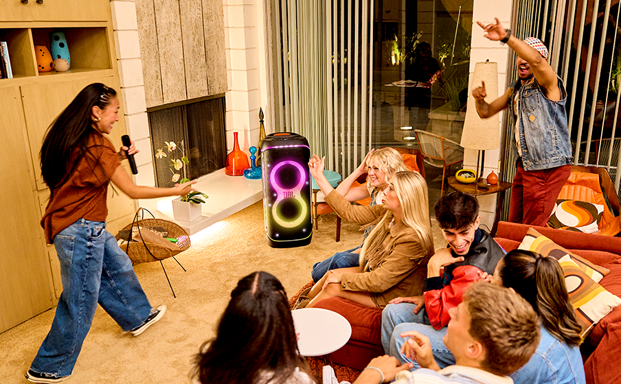 مكبر صوت JBL PartyBox 720، مدة تشغيل تصل إلى 15 ساعة - صورة