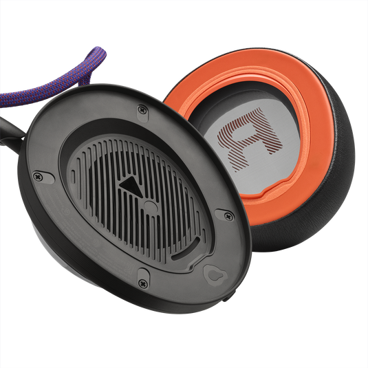 【ほぼ新品】JBL Quantum 950 JBL Quantum 950 | Wireless multiplatform gaming headset with