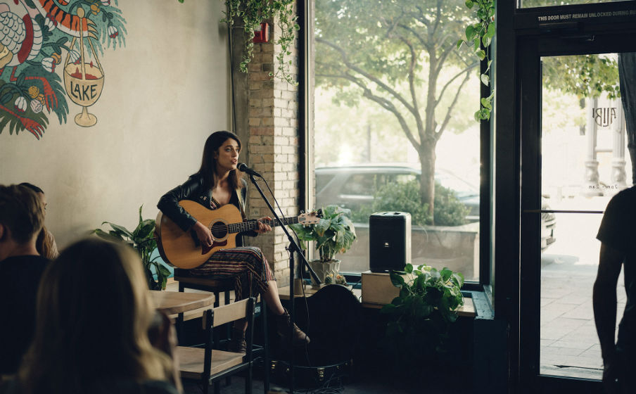 JBL EON ONE Rendimiento profesional compacto en un paquete pequeño - Imagen