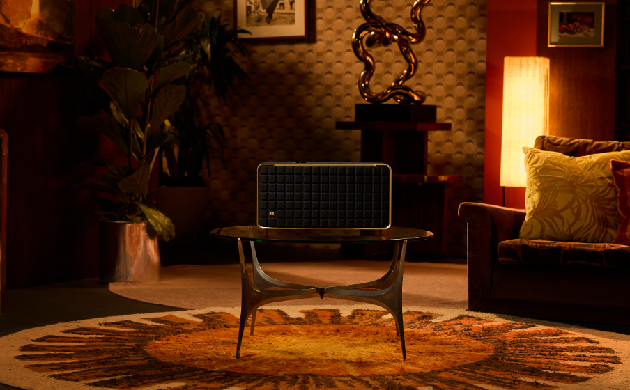 JBL Authentics 500  Hi-fidelity smart home speaker with Wi-Fi, Bluetooth  and Voice Assistants with retro design.