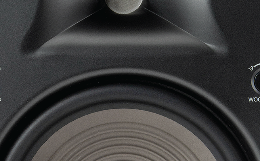 Studio 8IW High frequency level adjustment and Low Frequency boundary compensation - Image