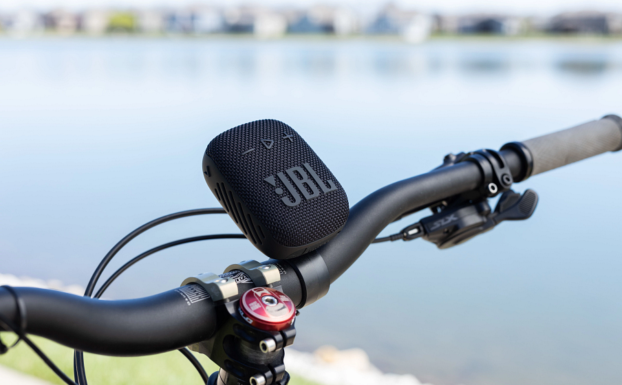 JBL Wind 3 Portable Bluetooth Speaker and FM Tuner Radio for Bike Handlebars