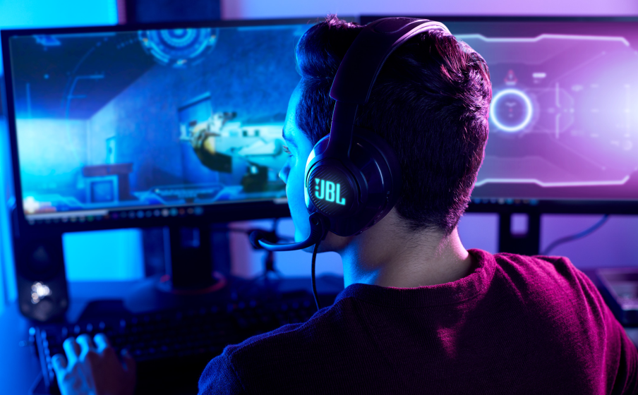 JBL Quantum 400 Live the game with JBL QuantumSURROUND™ and DTS - Image