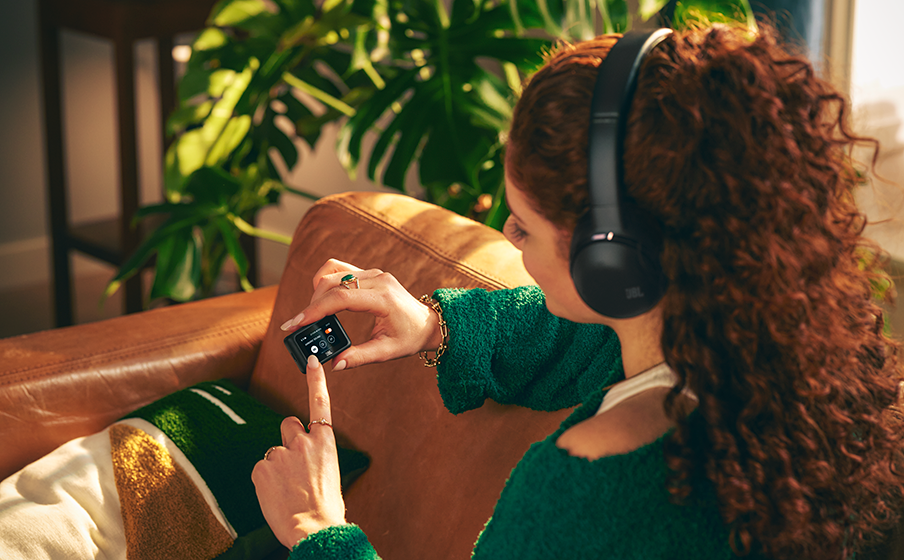 JBL Tour One M3 Smart Tx — True Adaptive Noise Cancelling