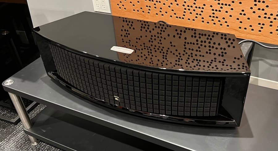 JBL Classic Series Loudspeakers Are Now Back In Black: CEDIA 2022