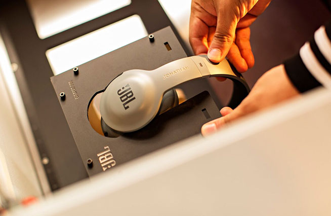 JBL DARE TO LISTENスピーカー The JBL #DareToListen Experience