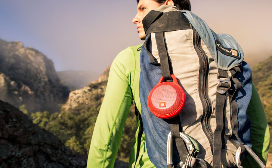 jbl clip  splashproof portable bluetooth speaker