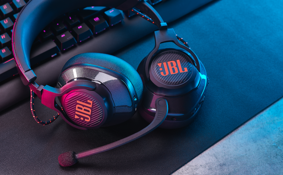 Be At The Center Of The Game With Jbl Quantumsound Signature