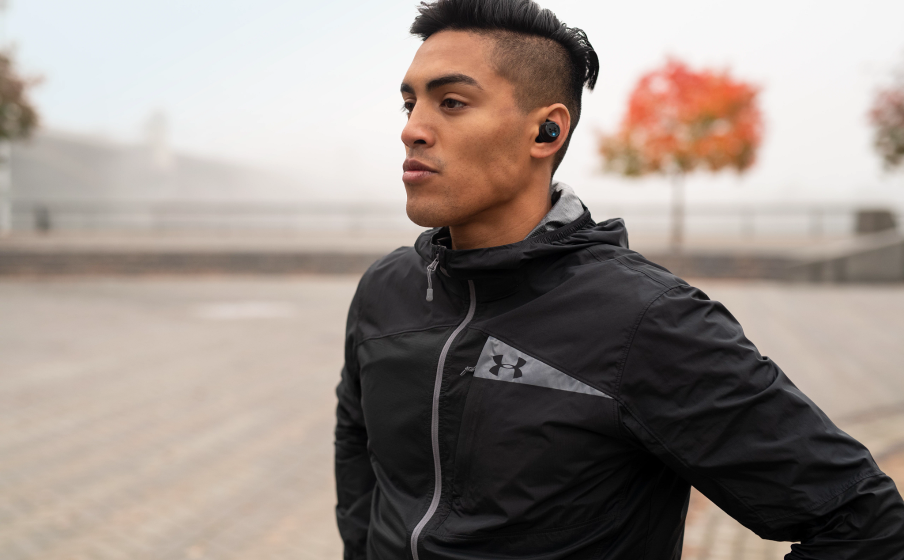 Jbl Ua Flashx Lifestyle3 Jbl &Lt;H1 Class=&Quot;Heading-5 V-Fw-Regular&Quot;&Gt;Jbl Under Armour True Wireless Sport In-Ear Headphones - Black&Lt;/H1&Gt; Https://Www.youtube.com/Watch?V=1Qoid77Its0 Ua True Wireless Flash X Offers A Cable-Free Truly Wireless Experience To Push Athletes To Perform Their Best. Ua Waterproof Technology Allows Training In All Conditions, And Sport Flex Fit Ear Tips Provide A Comfortable Yet Snug Fit That Provides Passive Noise Cancellation For Superior Focus. Jbl Charged Sound Was Tuned To Maximize Motivation, And Bionic Hearing Features Talkthru Technology To Quickly Interact With Your Workout Partner, And Ambient Aware Technology To Hear Your Surroundings For Increased Safety. With Up To 50 Hours Of Battery Life And A Durable Aluminum Charging Case, These Headphones Help You Break The Limits. Jbl Flash X Jbl Under Armour True Wireless Flash X